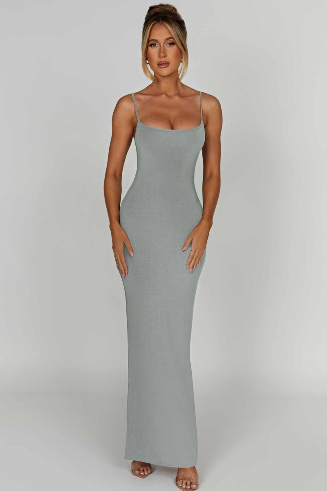 Robe Saskia