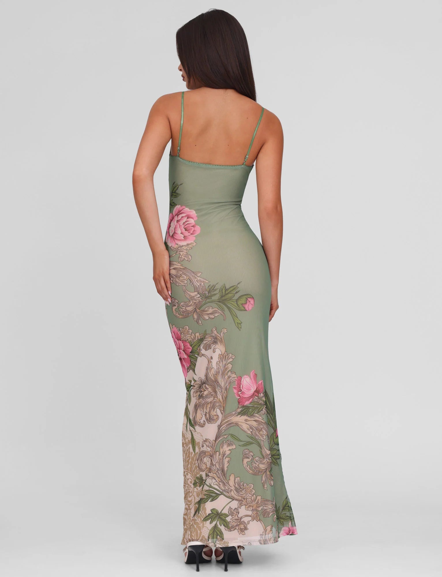 Robe Julianna